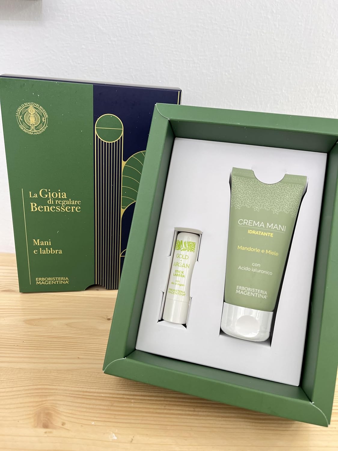 Kit mani e labbra crema + stick erboristeria magentina